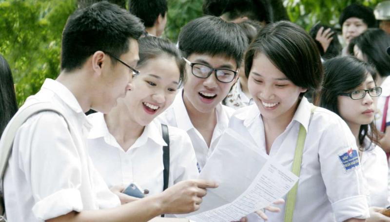 Học sinh THPT cân nhắc lựa chọn khối Sử Địa GDCD và ngành học tương lai